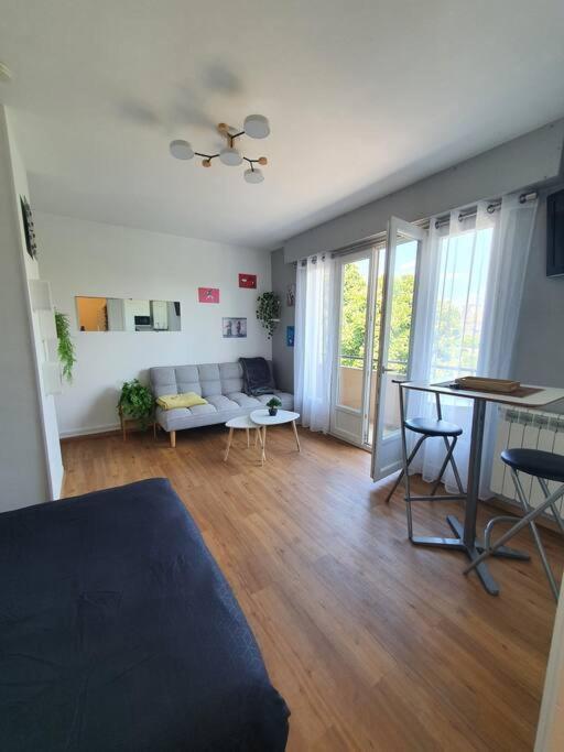 Le Studio Du Quai Charleville-Mézières 外观 照片